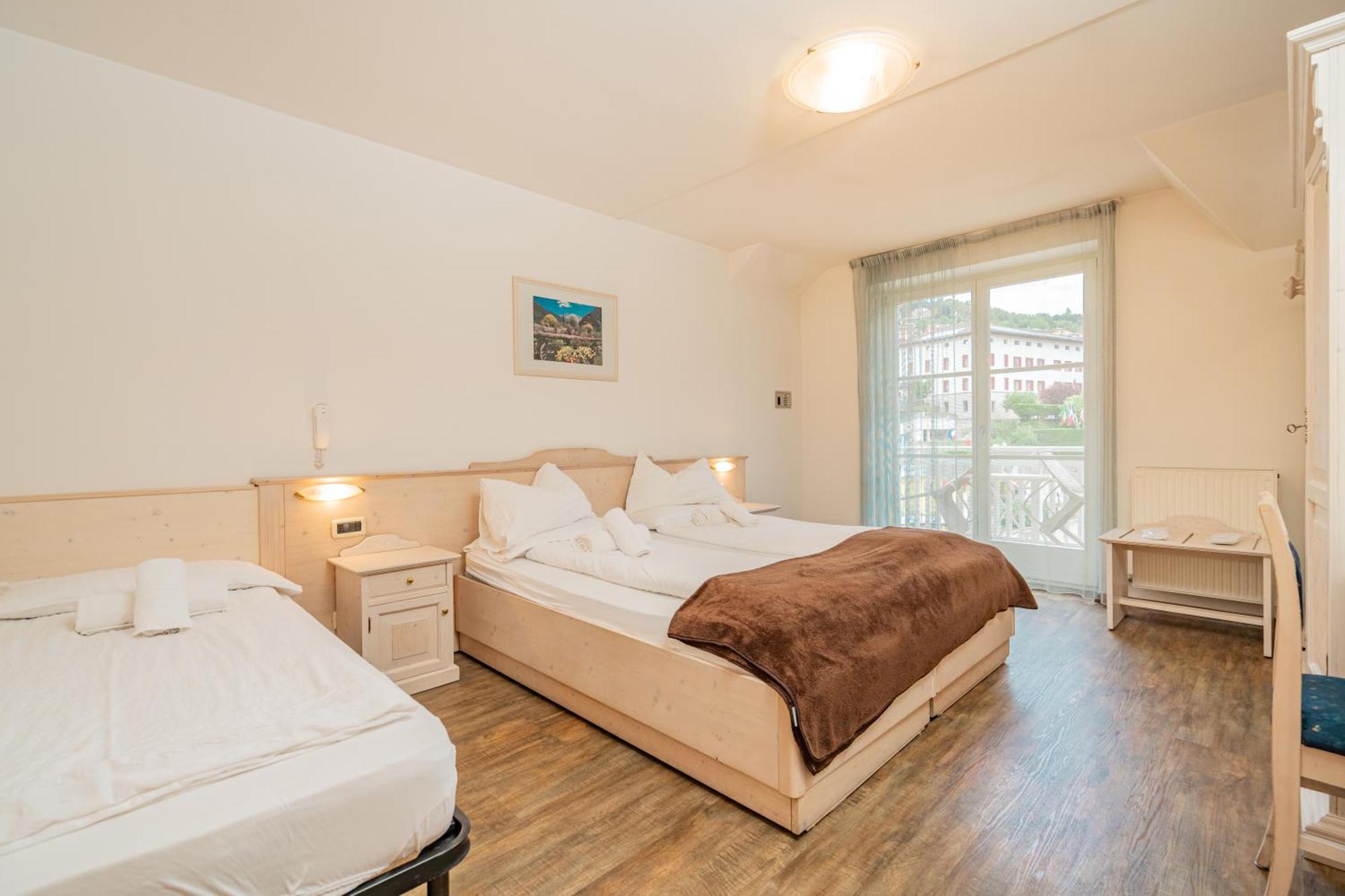 Hotel Europa Molveno Zewnętrze zdjęcie